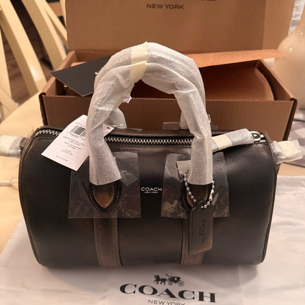 Coach Compass Bag 25 - Loved Leather - NWT